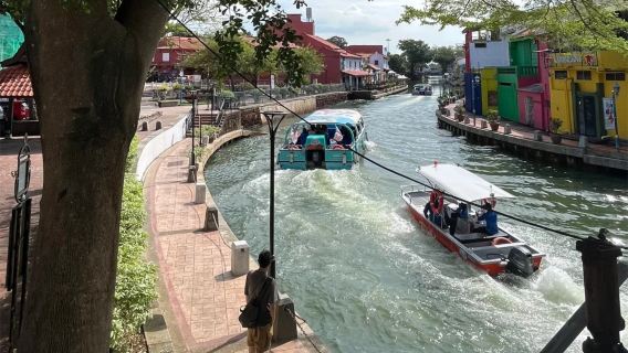 [Pakej Khas Malaysia-Singapura] Pengangkutan titik ke titik Singapura - Johor Bahru | Sehala/pergi-balik