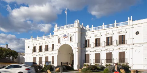 馬拉加奧特萊斯購物:前往 McArthurGlen Málaga 的自駕套餐