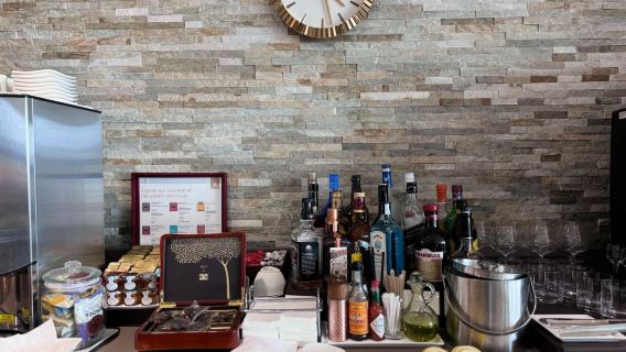 Voucher para o Lounge VIP no Aeroporto de Londres-Heathrow (LHR) | Sala VIP para partidas internacionais, conexões, descanso e alimentação nos Terminais T2, T3, T4 e T5