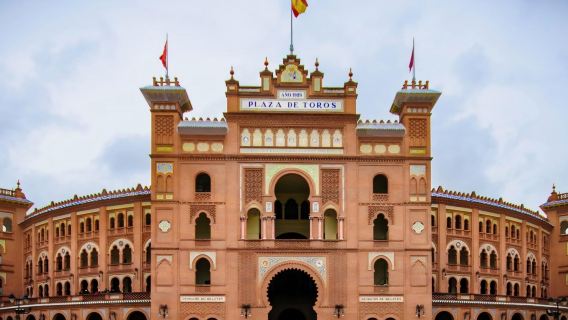 Sepanyol Madrid + Katedral Toledo + Kincir Angin Lawatan Sehari / Itinerari Fleksibel - Boleh Disesuaikan
