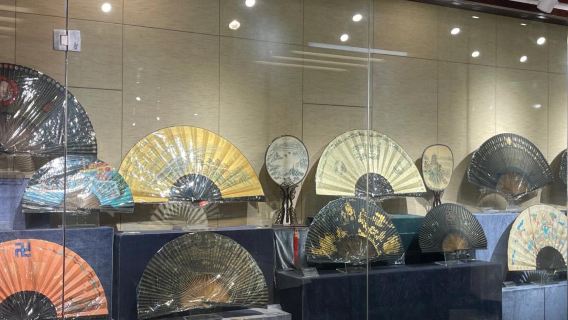 China Fan Museum | Appreciate fan face calligraphy and painting, explore literati elegance · 2-hour guided tour
