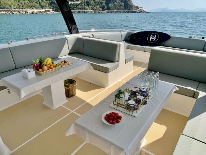 廣西北海遊艇出海【海上派對】網紅海上豪華派對雙體+滑梯+海釣+浮潛+槳板拼船包船出海私人定制