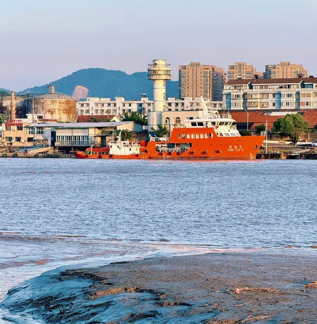 Ningbo, Zhejiang - Dongqian Lake 1-day tour (Optional guide, local escort, interpreter)