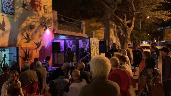 Mindelo Cultural: city tour "Mindelo by Night"