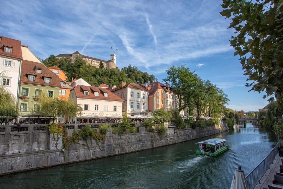Ljubljana: Castle Entry Ticket with Optional Funicular Ride
