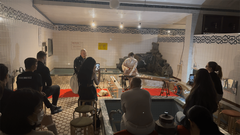 Kyoto: Konzert mit traditionellen japanischen Instrumenten im Kujo-yu Sento