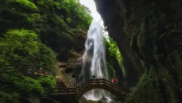 重慶出發：武隆天生三橋+龍水峽地縫一日遊【純玩·無購物】