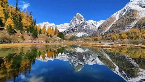Partenza da Chengdu: tour di un giorno alle montagne Siguniang [noleggio con conducente esclusivo per 12 ore, visita alle attrazioni principali]