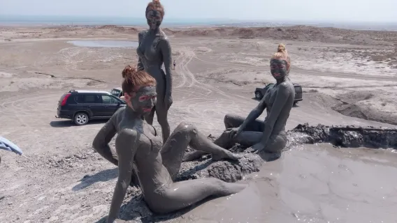 Baku: Gobustan Mud Volcanoes and Ancient Dancers Full Day Tour From Baku