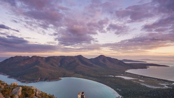 塔州一手地接|澳洲塔斯馬尼亞酒杯灣蜜月灣一日遊|上門接天天發