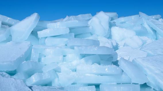 Early departure for a day tour to see blue ice at Chaka Salt Lake + Qinghai Lake