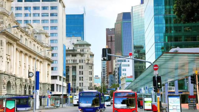 Jelajahi seluruh bandar dalam sehari! Lawatan sehari sewaan peribadi ke Queen Street + Teluk Hauraki + Pelabuhan Viaduct