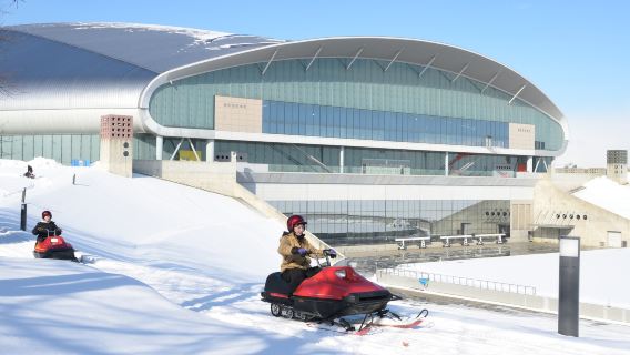北海道札幌|大和ハウスプレミストドーム スノーモービル体験