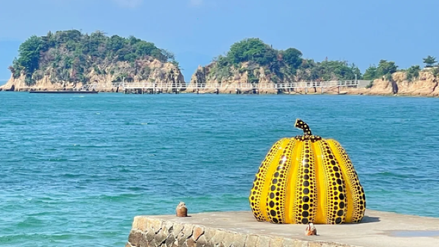 Okayama, Jepun / Lawatan Sehari Sewaan Peribadi / Ziarah Seni · Pengalaman Ringan Melompat Pulau di Laut Seto