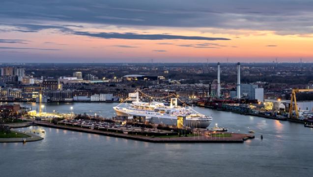 Lawatan sehari 10 jam dengan sewaan peribadi tersuai di Rotterdam, Belanda [Pemandu berbahasa Cina + itinerary boleh disesuaikan]