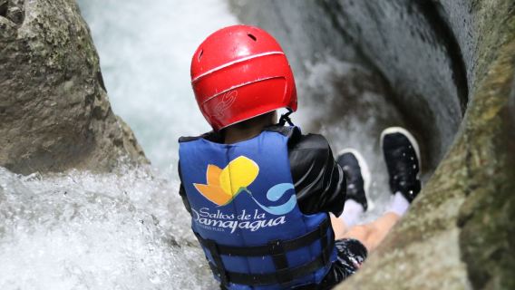 Приключение в Пуэрто-Плате: комбо из канатной дороги и водопадов Дамахагуа