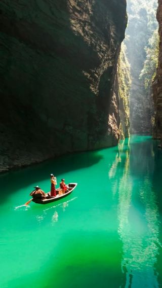 Private Enshi Day Tour: Enshi Grand Canyon or Pingshan Grand Canyon with Tickets & Shuttle