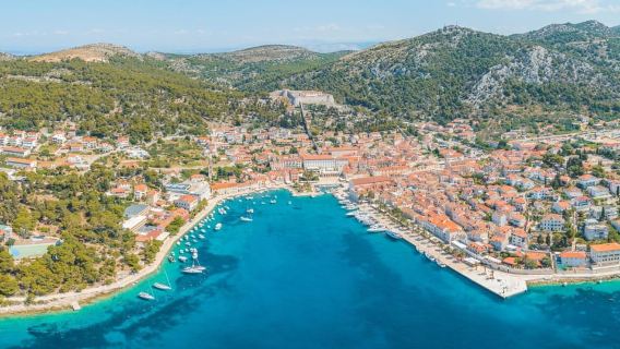 From Split: Blue Cave & 5 Islands Amazing Speedboat Tour