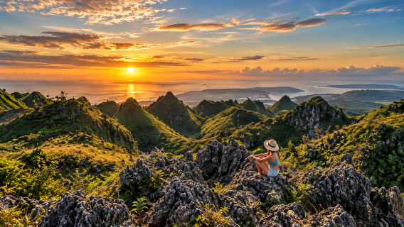 Cebu: Osmeña Peak Sunrise & Kawasan Falls Canyoneering with Zipline and Lunch