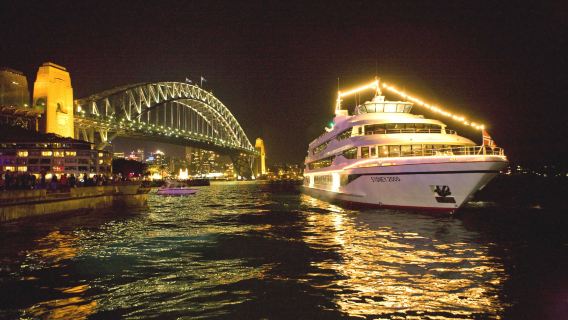 Cena de degustación de vinos Penfolds Gold del Capitán Cook (5:00/5:30/7:00)