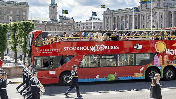 Autobús urbano rojo de Estocolmo: recorrido en autobús turístico