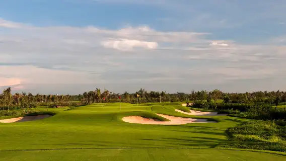 ทัวร์ส่วนตัวไปอุทยานธรณีโลกกลุ่มภูเขาไฟไหโข่ว – กอล์ฟที่กว๋านหลานและภูเขาไฟวันเดียวจากไหโข่ว