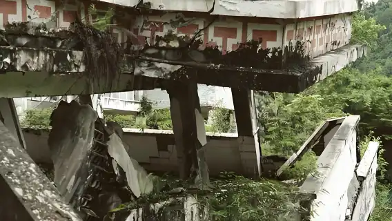 Depart from Chengdu: Wolong Shenshuping Base of Giant Pandas + Yingxiu Epicenter Site + Dujiangyan attraction