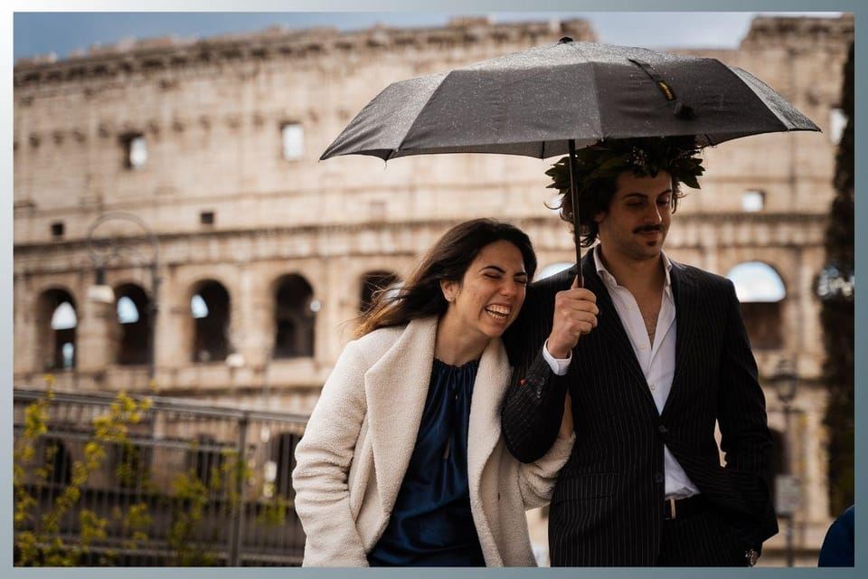 Roma: servizio fotografico di coppia romantico al Colosseo