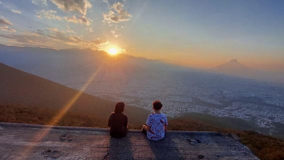 "Cerro de la Silla" Hiking tour with guide and transfer