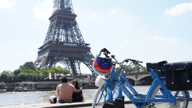 Private Tour of Paris with Vintage Solex French Bikes