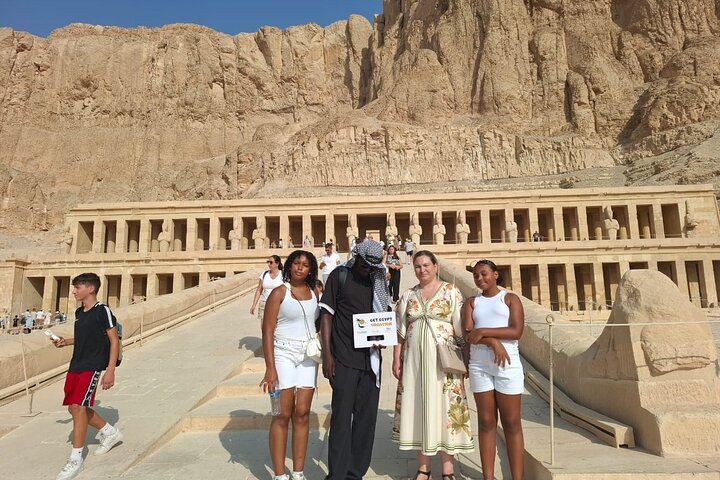 Tour di un giorno intero dei templi e delle tombe della riva occidentale di Luxor (privato)