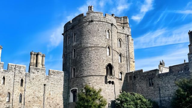 lawatan sehari klasik dengan sewaan peribadi ke Windsor Castle dan pusat bandar London dari London, UK