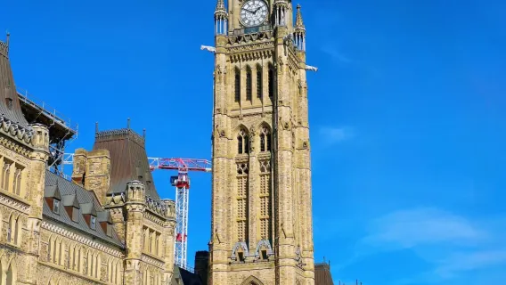 Servizio di pick-up dall'aeroporto/trasferimento per aeroporto e itinerari personalizzati all'Aeroporto Macdonald-Cartier di Ottawa, Canada