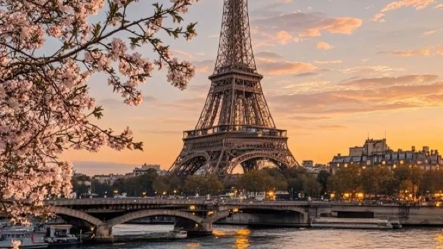 法國巴黎市區深度遊【羅浮宮+埃菲爾鐵塔+塞納河遊船】