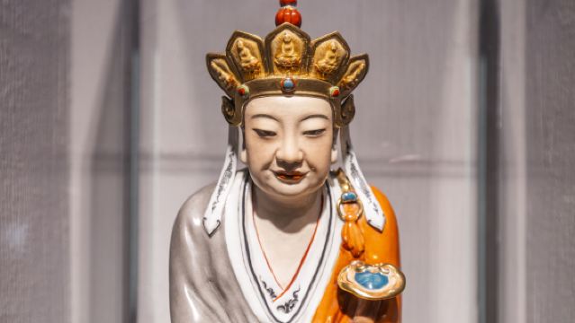 Tempahan penerangan berpandu + tiket masuk Muzium Seramik China Jingdezhen · Kumpulan VIP 10 orang oleh China Travel