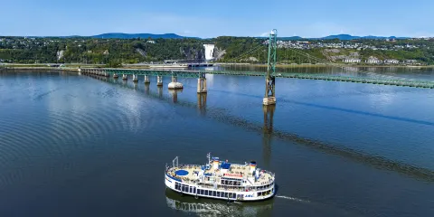 Croisières AML | Vieux Québec魁北克城聖羅倫斯河觀光郵輪小童