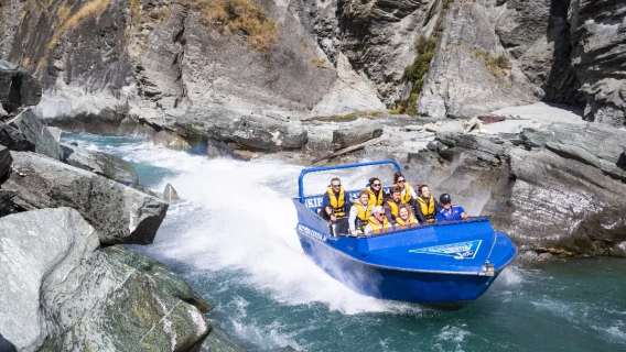 Queenstown speedboating in Skippers Canyon, South Island, New Zealand - Skippers Canyon jet
