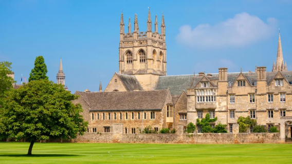 [Sewaan Peribadi Cina/Inggeris] London Pergi-Balik + Cotswolds + Istana Blenheim (Rumah Ladang Churchill)