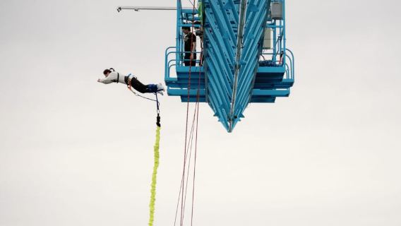 Montréal Bungee: The tallest bungee jump in Canada