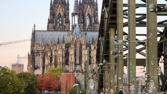 Germany + Hohenzollern Bridge + Romano-Germanic Museum + Cologne Triangle one-day tour
