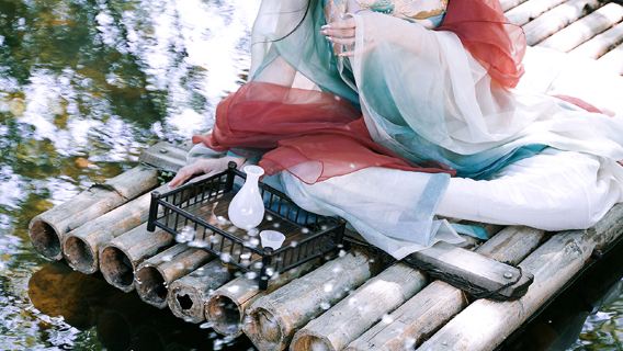 資陽の旅写真【運転手兼ガイド兼旅行写真撮影+ウェディングドレス空撮ミニムービー、メイク・衣装・ネガフィルム全て付き+貸切チャーターガイドのカスタマイズ】