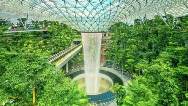 新加坡+魚尾獅公園+甘榜格南+哈芝巷+牛車水+克拉碼頭一日遊