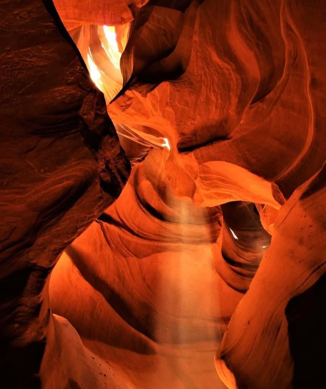 美國拉斯維加斯羚羊峽谷一日遊【羚羊谷+馬碲灣+鮑威爾湖】