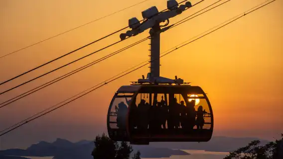 ทัวร์ 1 วัน ดูบรอฟนิคเคเบิลคาร์ + กำแพงเมืองเก่าดูบรอฟนิก + ป้อมปอร์คูลา