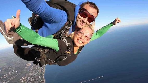 Australia travel - Brisbane Gold Coast Byron Bay skydiving with tax and transfers included