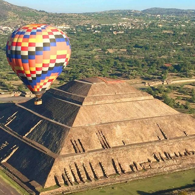 Pyramides de Teotihuacán : Visite privée au départ de Mexico