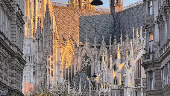 維也納-梅爾克修道院-哈爾施塔特-薩爾茨堡老城區一日遊