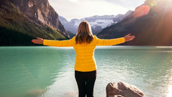 Fully Customizable Private Premium Banff Tour:  Gondola, Lake Louise, Hot Springs & Lakes