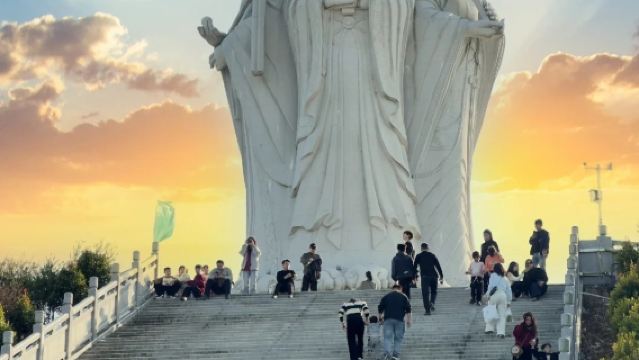 汕尾紅海灣遮浪南海觀世音景區+海豐紅宮+鳳山祖廟等景點等專業持證導遊徒步講解