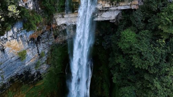 Lawatan sehari ke Air Terjun Tebing Wengbu + Lubang Langit Telinga Monyet, pengalaman bersantai [Perjalanan bebas + Jemputan dari rumah]